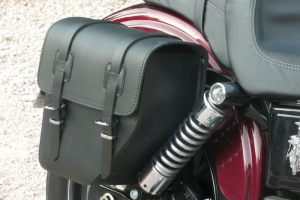 Sacoche Myleatherbikes Harley Dyna Street Bob_170